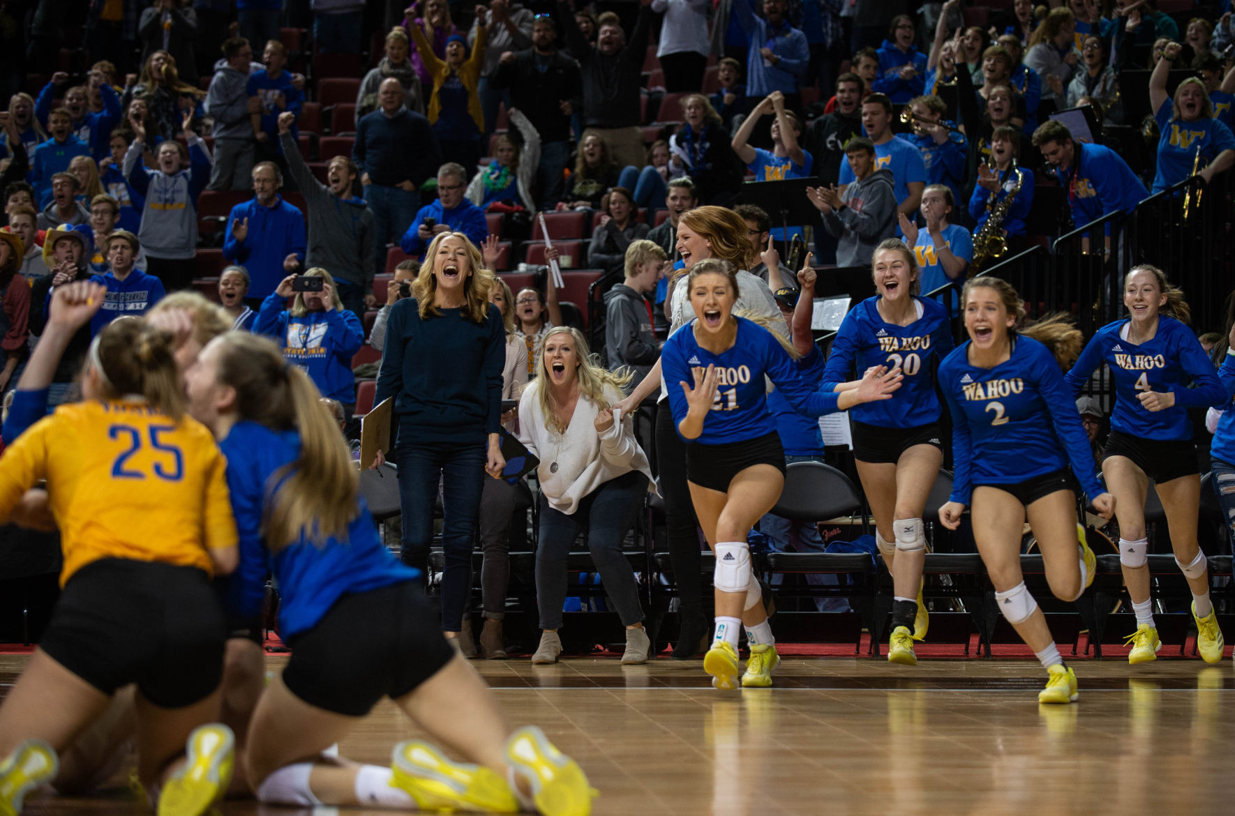 Wahoo vs. Bishop Neumann, 11/9/18